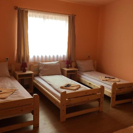 Апартаменты Bicsak Apartman Joseni Экстерьер фото