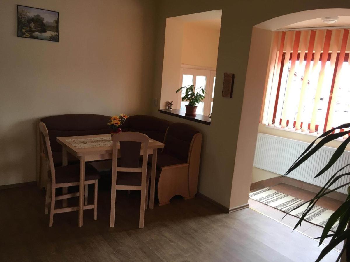 Апартаменты Bicsak Apartman Joseni Экстерьер фото